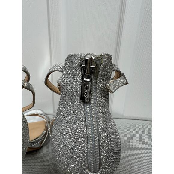 Jewel Badgley Mischka Women's Jolene Evening Sandals Silver Glitter Size 8.5 - Picture 10 of 12